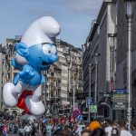 Bruxelles festeggia i 60 anni dei Puffi con un parco tematico